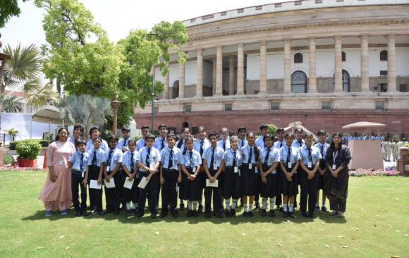 school visited parliament house-best school indirapuram